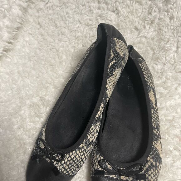 Visonic Leather Snakeskin Patterned Black & beige slip on Flats SZ10 - Picture 7 of 11